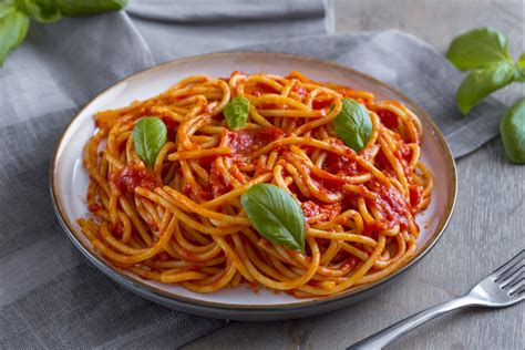 豚肉 パスタ トマト ～ イタリアンと和食の融合を考える